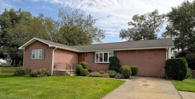 property at 24 Carl Sandburg Dr