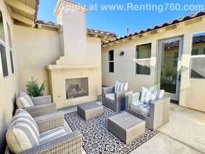 7379 Via Real Lane in Yucca Valley, CA - Building Photo - Building Photo