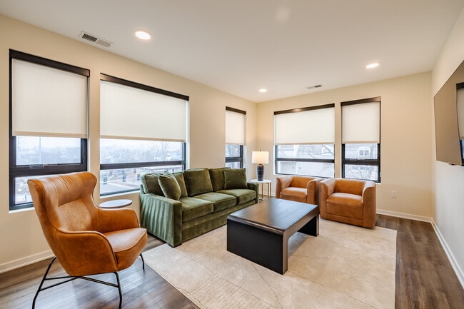 Leavenworth Lofts in Omaha, NE - Building Photo - Interior Photo