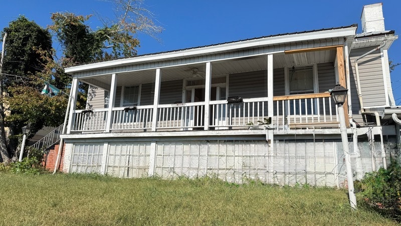 405 N High St in Sweetwater, TN - Building Photo