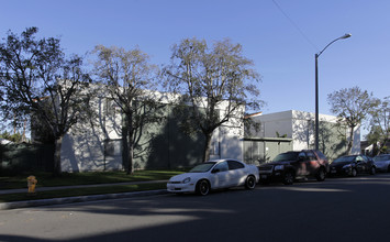 Oaktree Apartments in Buena Park, CA - Building Photo - Building Photo