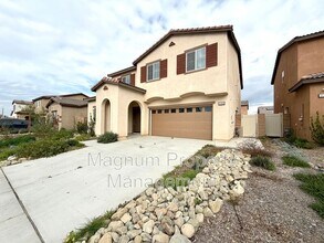 31356 Sycamore Leaf Dr in Winchester, CA - Foto de edificio - Building Photo