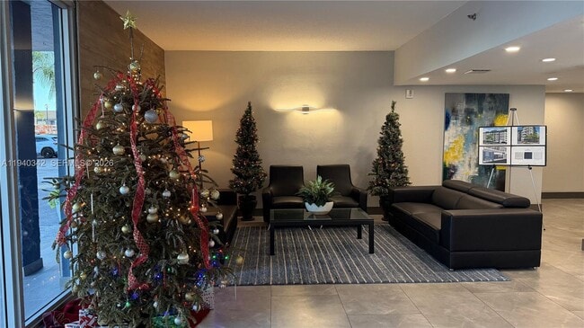 16565 NE 26th Ave in North Miami Beach, FL - Building Photo - Building Photo