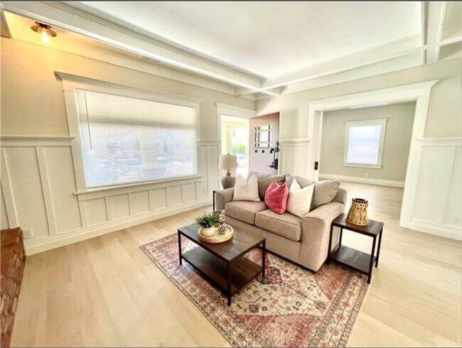 2181 W 29th St in Los Angeles, CA - Building Photo - Building Photo