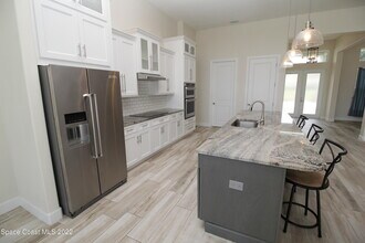 2345 Pineapple Ave in Melbourne, FL - Building Photo - Building Photo