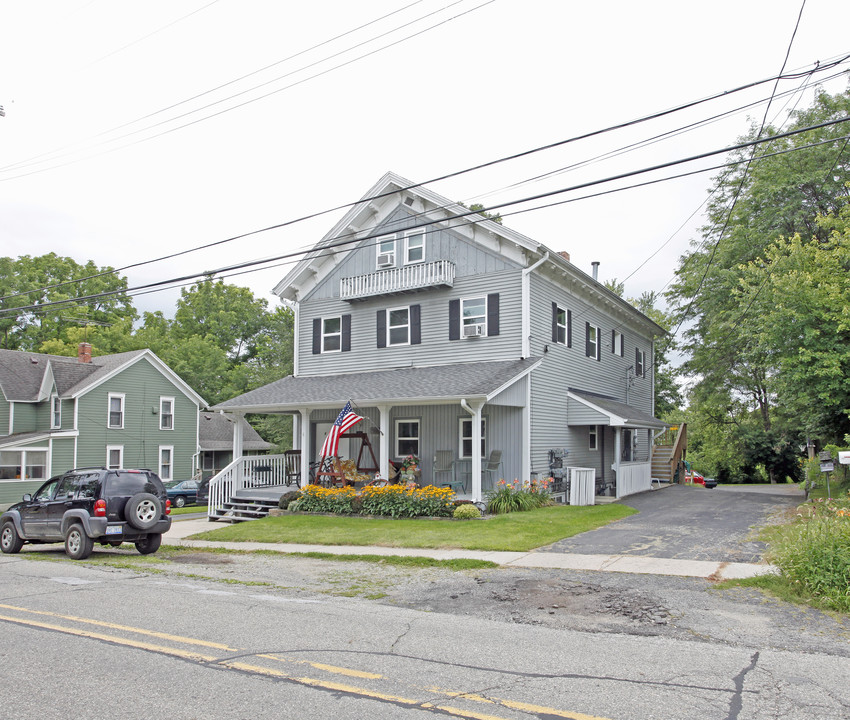 201 N Lapeer St in Lake Orion, MI - Building Photo