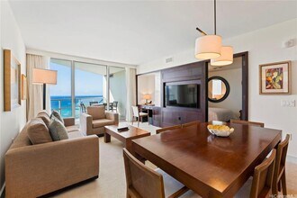 223 Saratoga Rd in Honolulu, HI - Building Photo - Building Photo