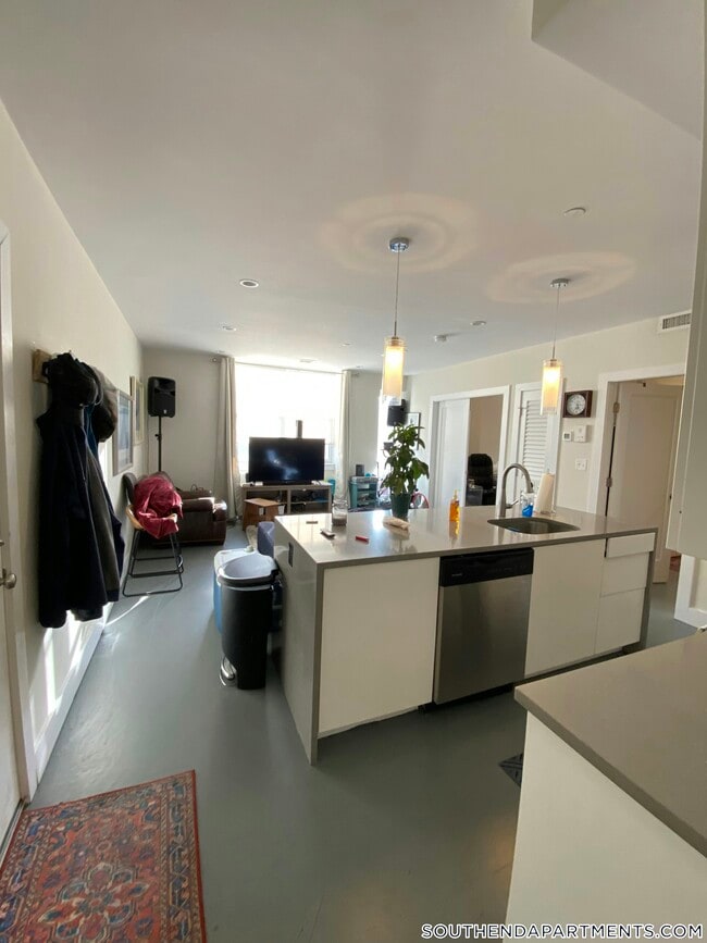 659 Massachusetts Ave