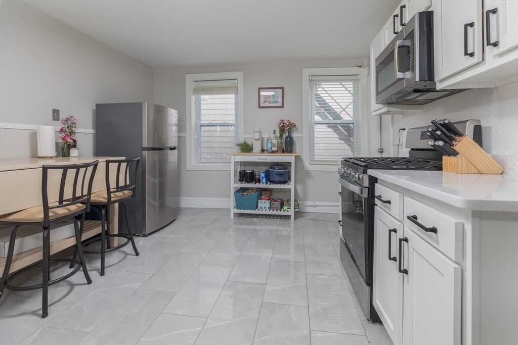 69 I St, Unit 2 in Boston, MA - Building Photo