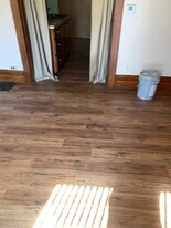 1241 South St in Waterloo, IA - Building Photo