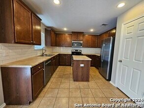 11623 Valley Garden in San Antonio, TX - Building Photo - Building Photo