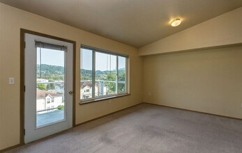 Boardwalk Apartments in Bellingham, WA - Foto de edificio - Building Photo