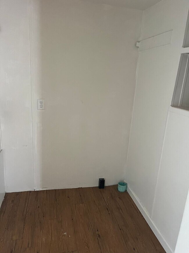 40 Honeybee Ct in Huntington, WV - Building Photo - Building Photo