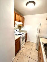 241 SE 10th Ave, Unit 105 in Pompano Beach, FL - Foto de edificio - Building Photo