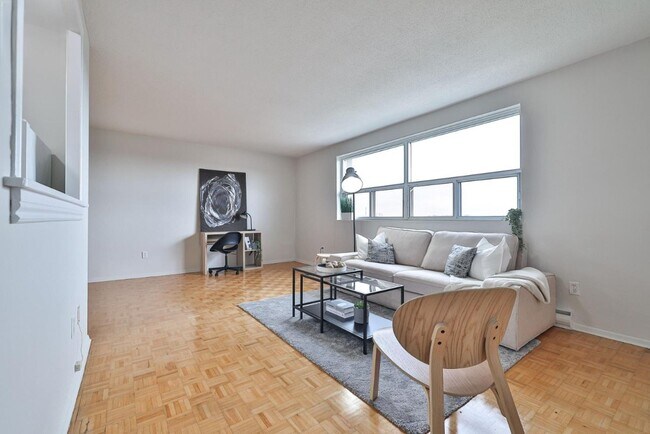 Wellington Suites in Port Hope, ON - Building Photo - Building Photo