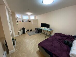 895 Huntington Ave, Unit G-1 in Boston, MA - Foto de edificio - Building Photo