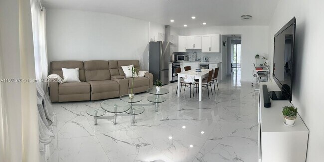property at 340 Oakridge S
