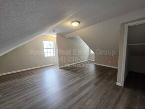 1131 N Florissant Rd in St. Louis, MO - Building Photo - Building Photo