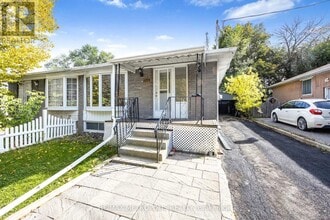 228 Penn Ave in Newmarket, ON - Building Photo - Building Photo