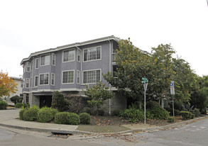 1317 Russell Way Apartments