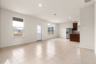 169 Katie Elder Dr in Jarrell, TX - Building Photo - Building Photo