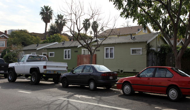 1060 E 1st St in Long Beach, CA - Foto de edificio - Building Photo