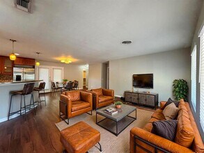 3003 Burning Oak Dr in Austin, TX - Building Photo - Building Photo