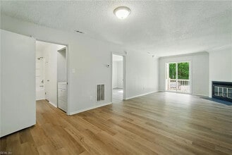 1329 Destination Ln, Unit 1329 Destination Ln in Virginia Beach, VA - Building Photo - Building Photo