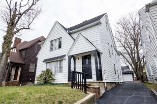 3579 Riedham Rd in Shaker Heights, OH - Building Photo