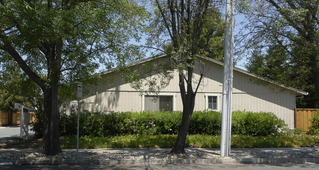 3509 Chestnut Ave in Concord, CA - Building Photo - Building Photo