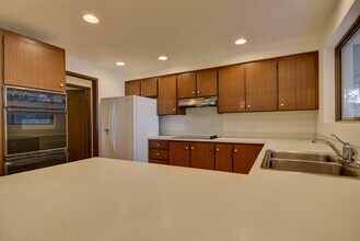 2172 Madrona Way in Coupeville, WA - Building Photo - Building Photo