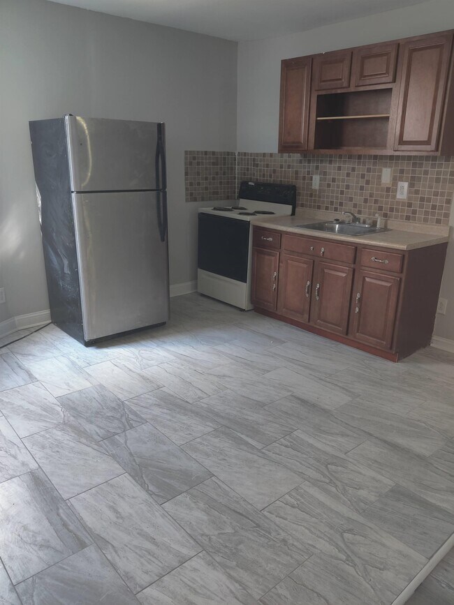 5502 Willows Ave photo'