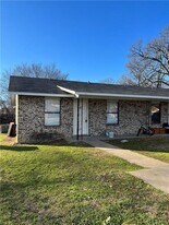 412 N 35th St in Rogers, AR - Building Photo