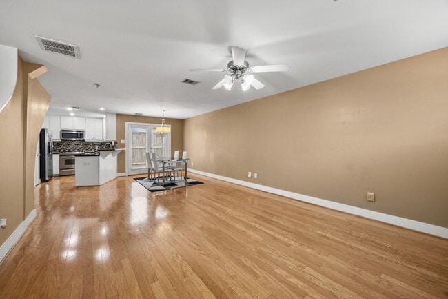 5951 S Loop E in Houston, TX - Building Photo - Building Photo