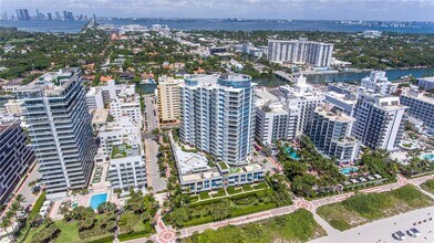 3801 Collins Ave in Miami, FL - Building Photo - Building Photo