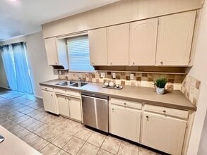 8817 Hilltop Rd in Argyle, TX - Building Photo - Building Photo