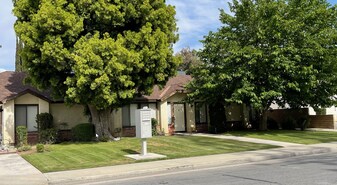 700 Quailridge Rd, Unit B in Bakersfield, CA - Building Photo