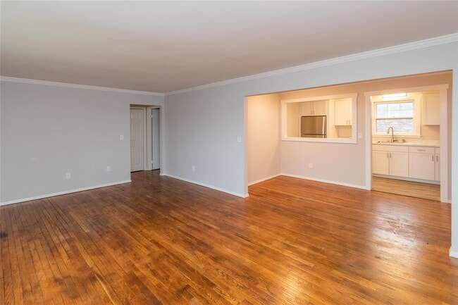 136 N Chestnut St in New Paltz, NY - Building Photo - Building Photo