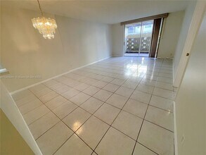 403 NW 68th Ave in Plantation, FL - Building Photo - Building Photo