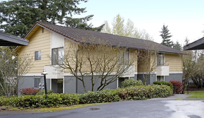 The Commons in Federal Way, WA - Building Photo - Building Photo