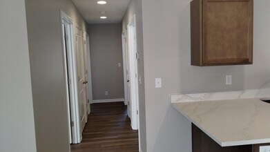 1505 Coventry Ct in Warrensburg, MO - Foto de edificio - Building Photo