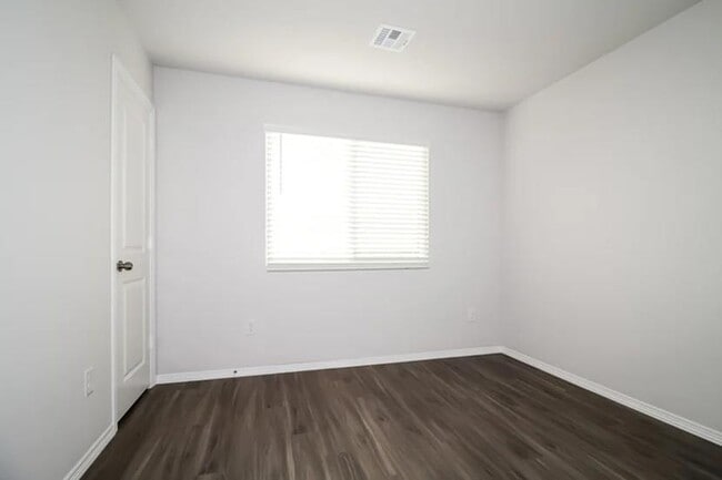 property at 2006 Crimson Lake Blvd