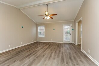 1005 Tom Hailey Blvd in La Vergne, TN - Building Photo - Building Photo