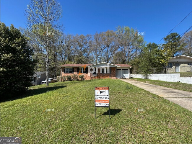 property at 1549 Barcelona Dr