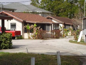 2595 50th Ave N in St. Petersburg, FL - Building Photo - Building Photo