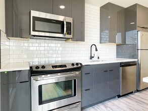 Canyon View Apartments in Spokane, WA - Foto de edificio - Building Photo