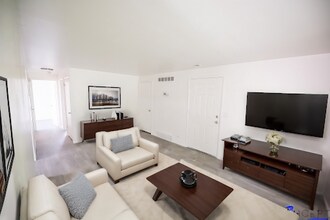 4652 S Arlington Park Dr in West Valley City, UT - Building Photo - Building Photo