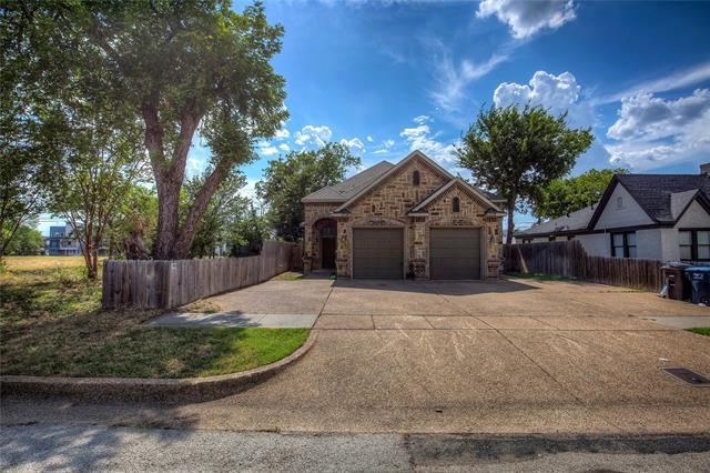 3118 Frazier Ave in Fort Worth, TX - Foto de edificio - Building Photo