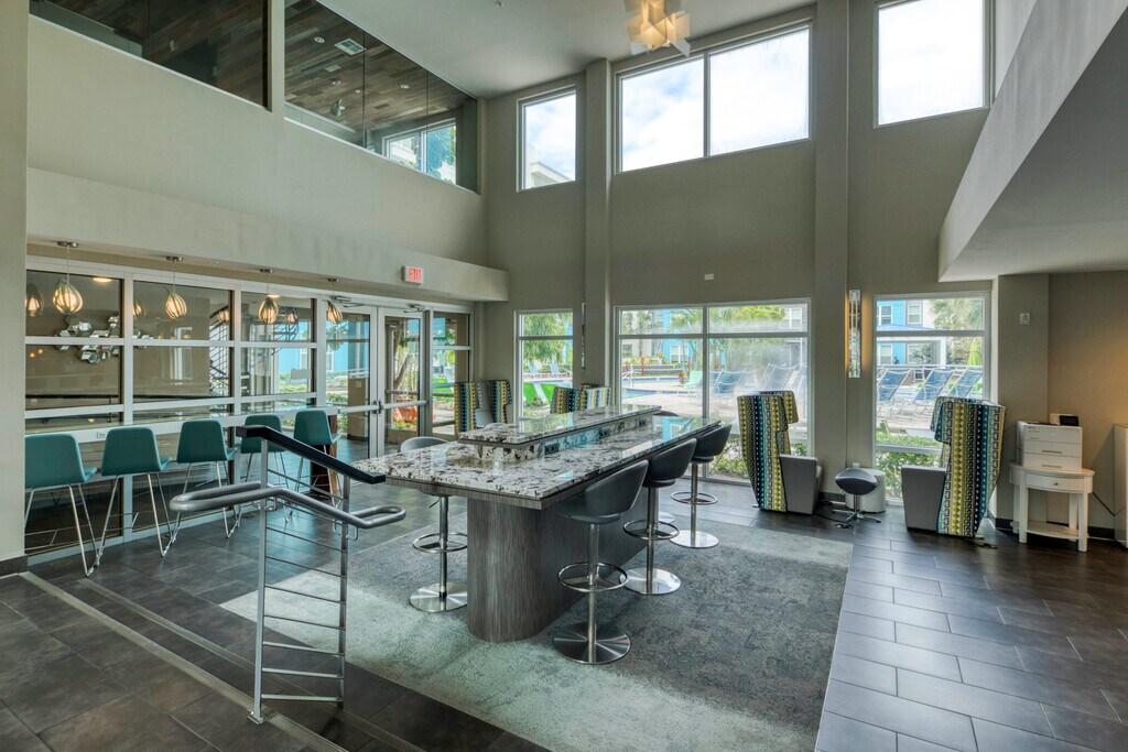 IQ Luxury Apartments in Tampa, FL