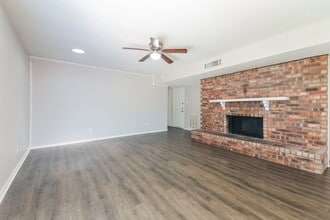 9214 Willowbrook Dr in Rowlett, TX - Building Photo - Building Photo